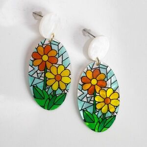 ✨Modcloth Tilda Stained Glass Flower Earrings
